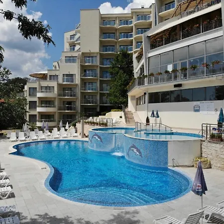 Golden Park - Hotel