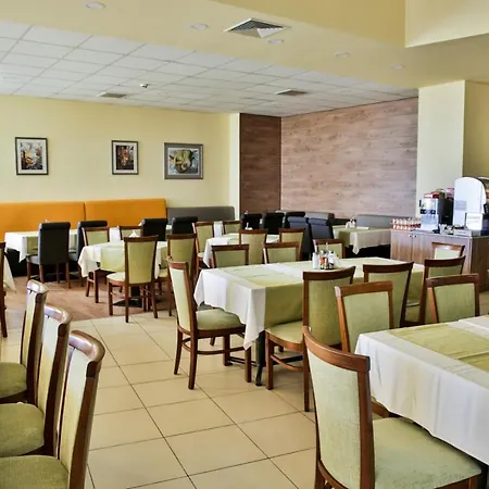 Golden Park - 4*