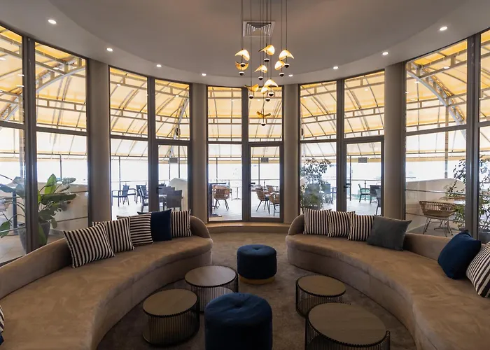 فندق Golden Park 4*